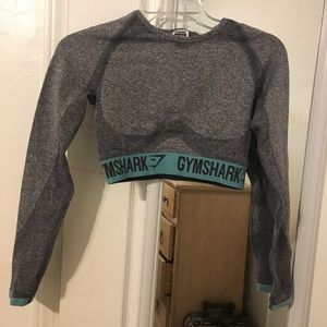 Gym shark crop top